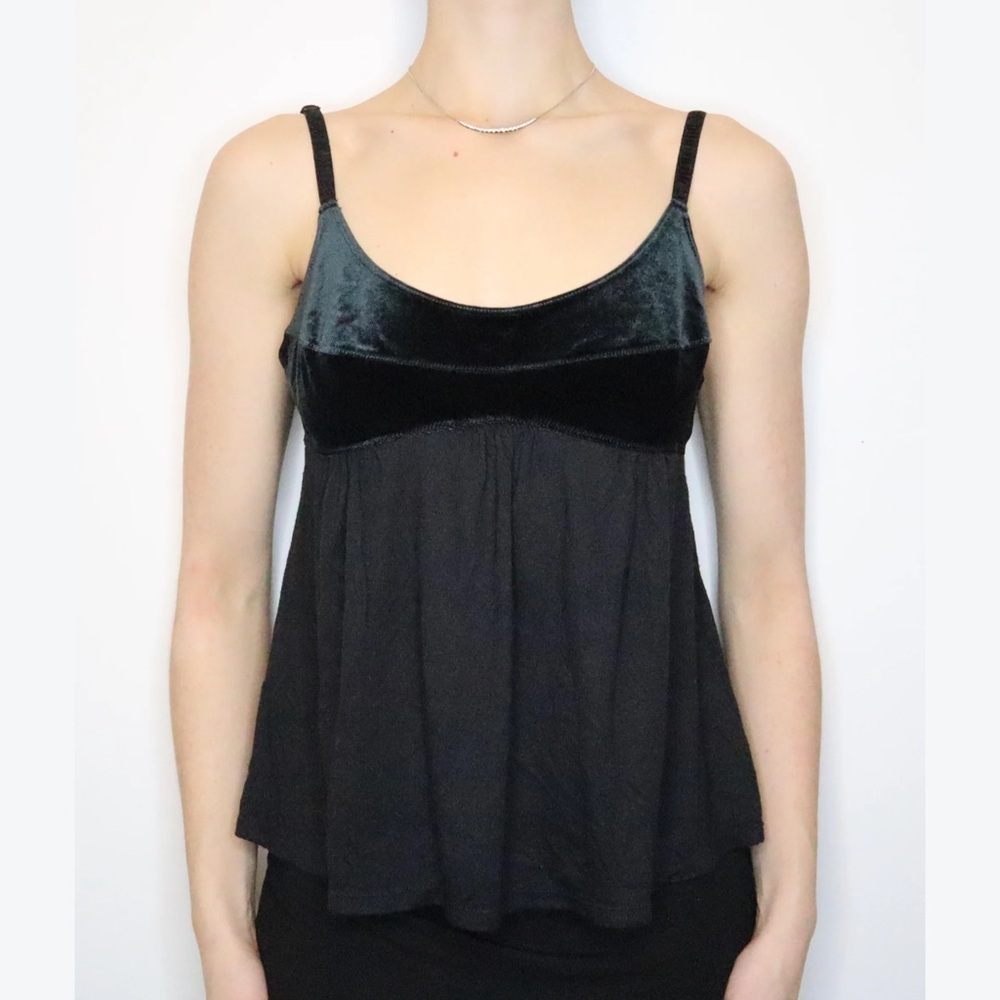 SOLD Vintage Victoria’s Secret Babydoll Top in Black - Size L